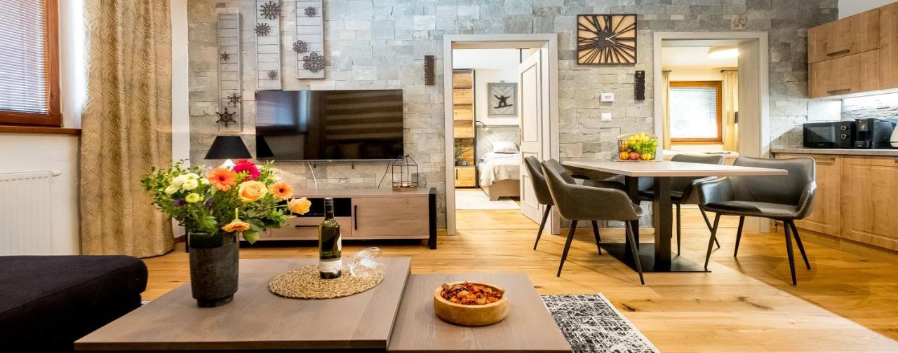 Apartman Stella Mýto pod Ďumbierom Exterior foto